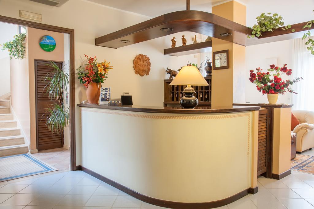 Hotel Bacco Ascea Exterior photo